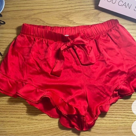 Victoria’s Secret red satin bow-back tank and shorts lingerie set - Picture 3 of 6